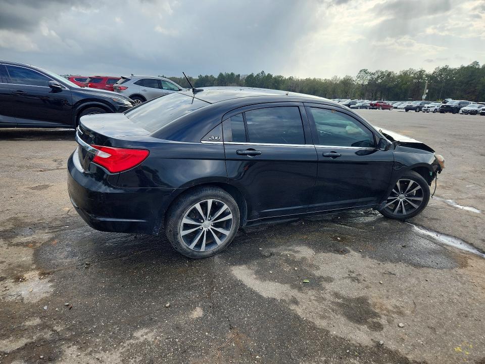 78295325 :رقم المزاد ، 1C3CCBHG7CN206011 vin ، 2012 Chrysler 200 مزاد بيع