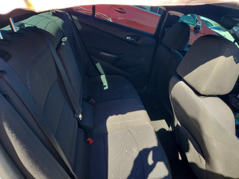77365625 :رقم المزاد ، 1G1BE5SM1J7217520 vin ، 2018 Chevrolet Cruze 4d مزاد بيع