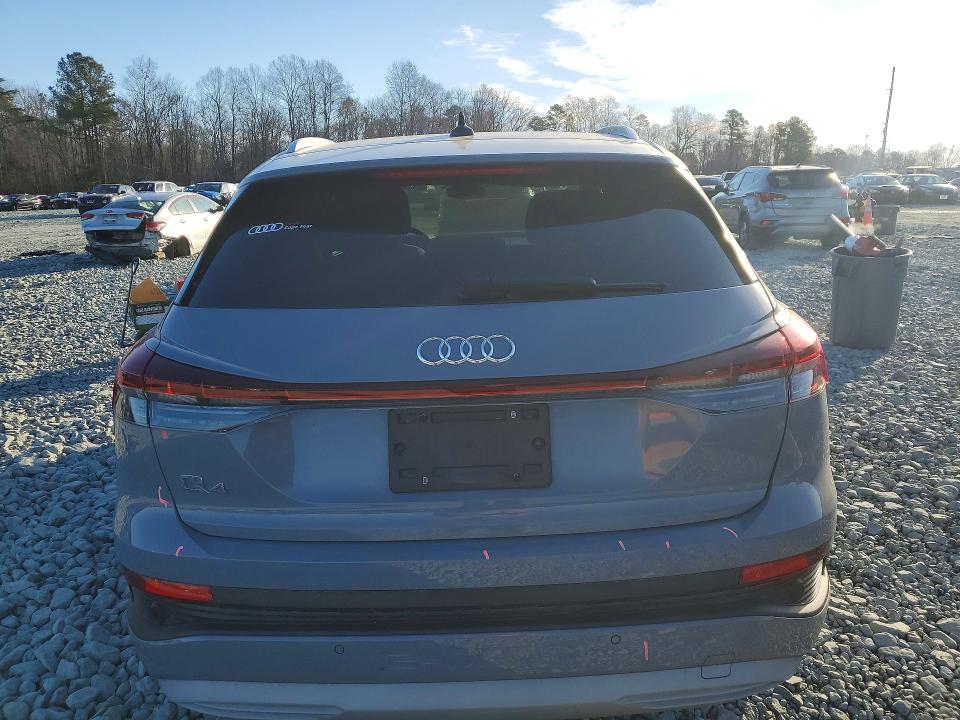 Продажа на аукционе авто 2023 Audi Q4 E-tron, vin: WA1BCBFZXPP010869, номер лота: 77097885