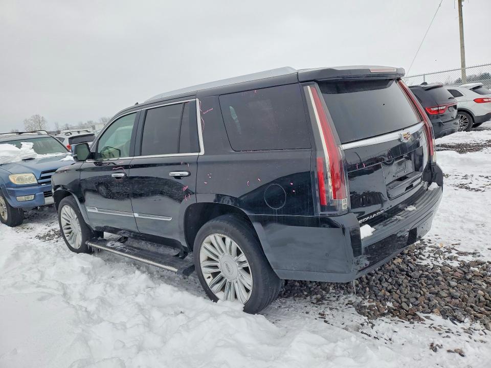 75501985 :رقم المزاد ، 1GYS4DKJ0HR385409 vin ، 2017 Cadillac Escalade مزاد بيع