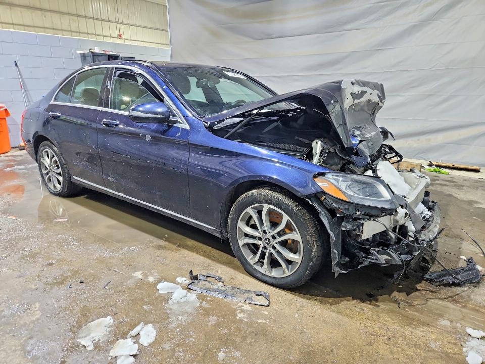 2018 Mercedes-benz C მანქანა იყიდება აუქციონზე, vin: 55SWF4KB2JU252364, აუქციონის ნომერი: 79096995