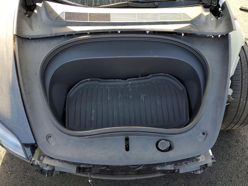 2025 Tesla Model 3 მანქანა იყიდება აუქციონზე, vin: 5YJ3E1EA3SF983718, აუქციონის ნომერი: 75431395