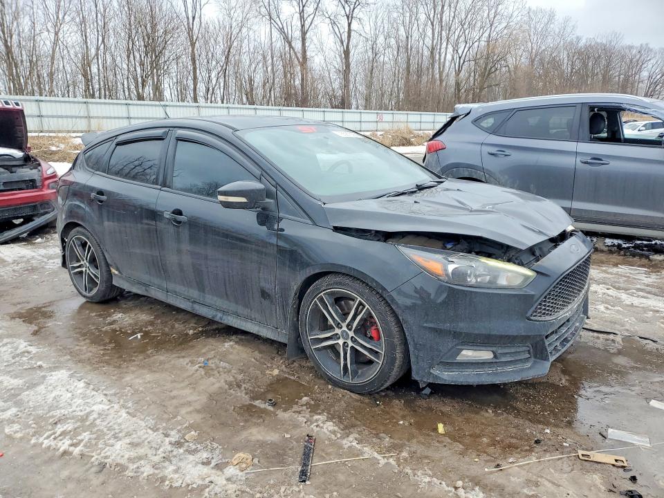 2016 Ford Focus მანქანა იყიდება აუქციონზე, vin: 1FADP3L92GL388677, აუქციონის ნომერი: 76587025