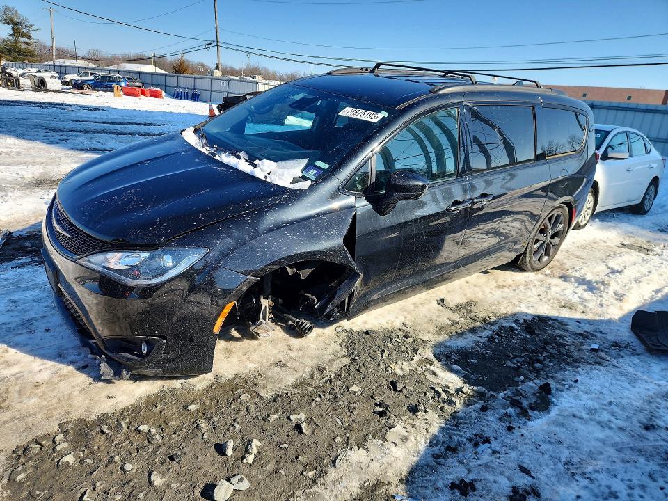 Продажа на аукционе авто 2019 Chrysler Pacifica, vin: 2C4RC1EG5KR550409, номер лота: 74875195