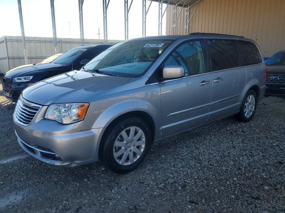 79466615 :رقم المزاد ، 2C4RC1BG9GR286705 vin ، 2016 Chrysler Town & Country مزاد بيع