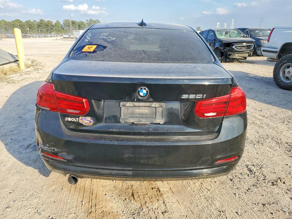 Auction sale of the 2017 Bmw 320 I, vin: WBA8E1G58HNU13050, lot number: 77352815