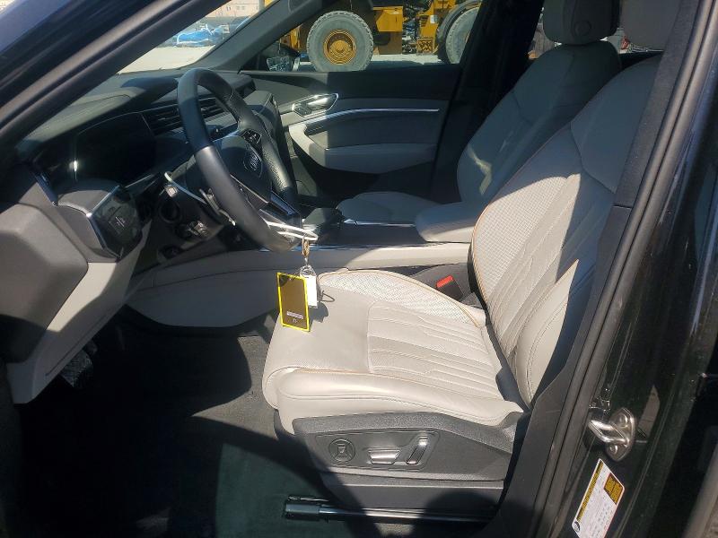 Продаж на аукціоні авто 2024 Audi Q8 E-tron, vin: WA16AAGE5RB017919, номер лоту: 77215505
