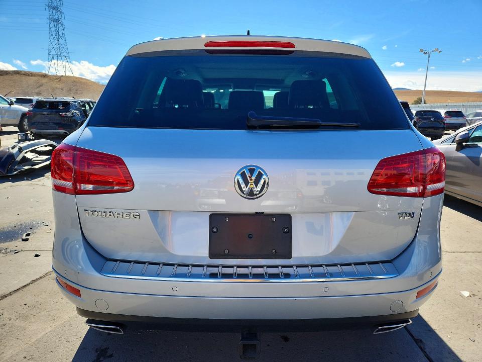 78307545 :رقم المزاد ، WVGEP9BP2ED010332 vin ، 2014 Volkswagen Touareg مزاد بيع