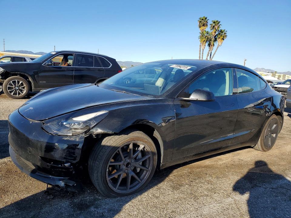 77094315 :رقم المزاد ، 5YJ3E1EA4NF373363 vin ، 2022 Tesla Model 3 مزاد بيع