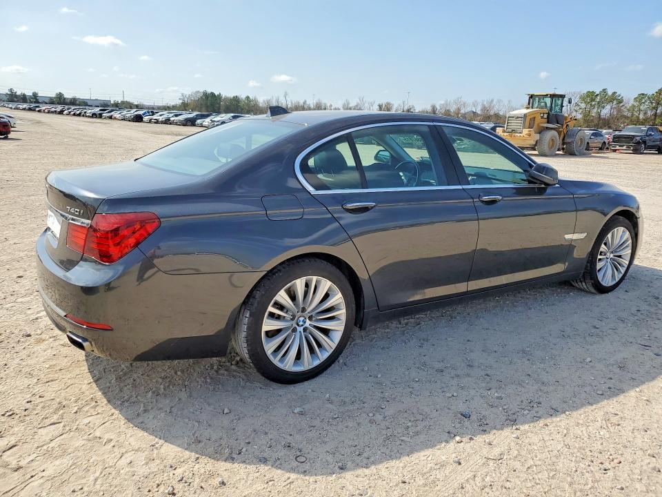 2015 Bmw 740 მანქანა იყიდება აუქციონზე, vin: WBAYA6C54FG273207, აუქციონის ნომერი: 76867815