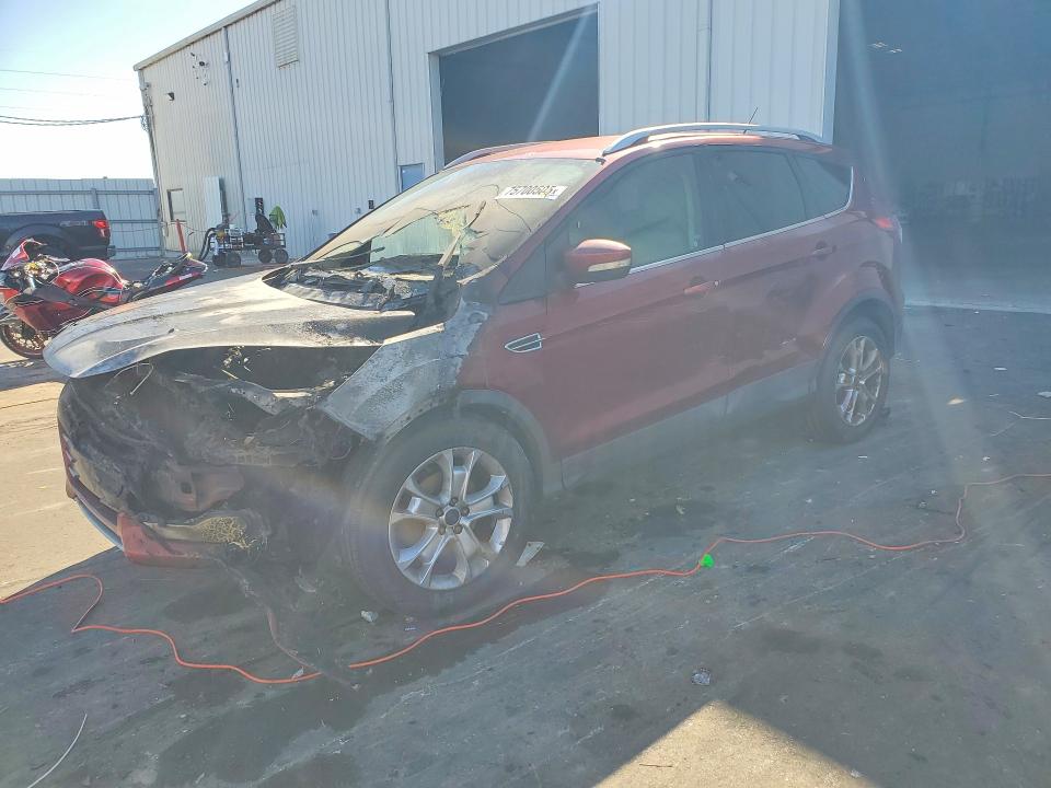 2014 Ford Escape მანქანა იყიდება აუქციონზე, vin: 1FMCU0JX2EUB04708, აუქციონის ნომერი: 51792016