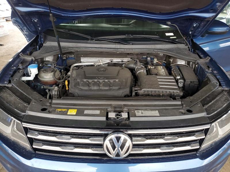 79080035 :رقم المزاد ، 3VV1B7AX9JM190030 vin ، 2018 Volkswagen Tiguan مزاد بيع