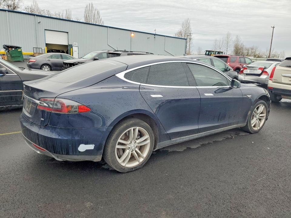 Продажа на аукционе авто 2013 Tesla Model S, vin: 5YJSA1CN8DFP06224, номер лота: 75024225