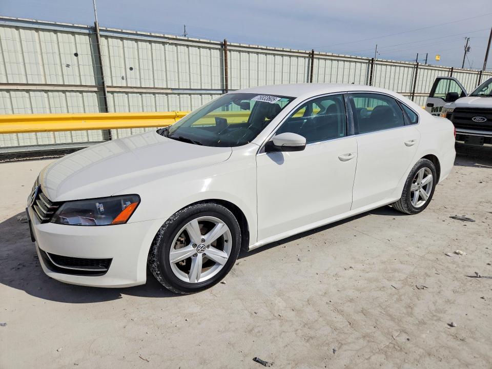 76833605 :رقم المزاد ، 1VWBN7A34DC041132 vin ، 2013 Volkswagen Passat مزاد بيع
