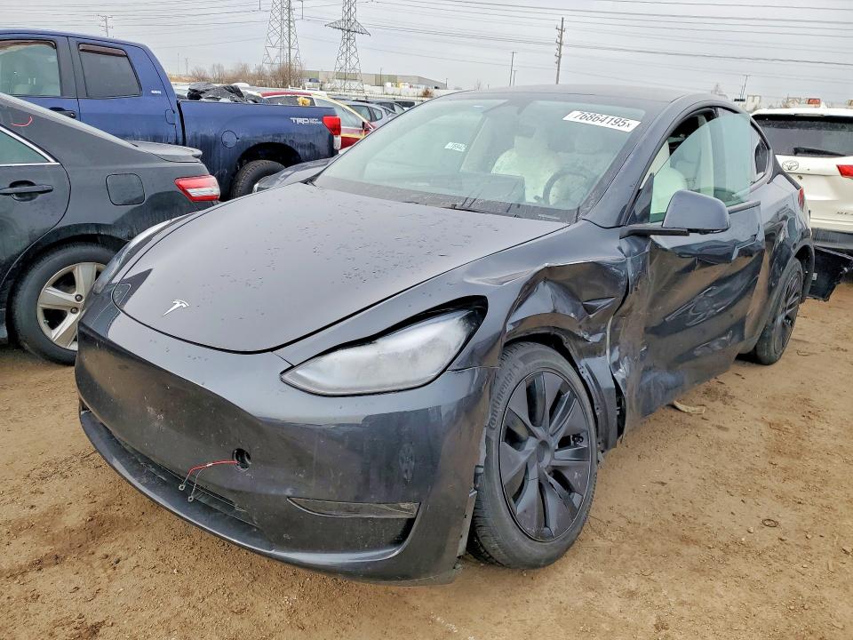 2025 Tesla Model Y მანქანა იყიდება აუქციონზე, vin: 7SAYGAEE4SF294289, აუქციონის ნომერი: 76864195