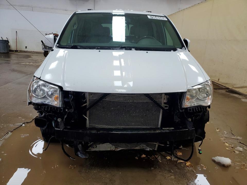 78846585 :رقم المزاد ، 2C4RC1BG3GR112550 vin ، 2016 Chrysler Town & Country مزاد بيع