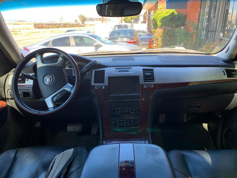 2011 Cadillac Escalade მანქანა იყიდება აუქციონზე, vin: 1GYS3GEF3BR269222, აუქციონის ნომერი: 78325795