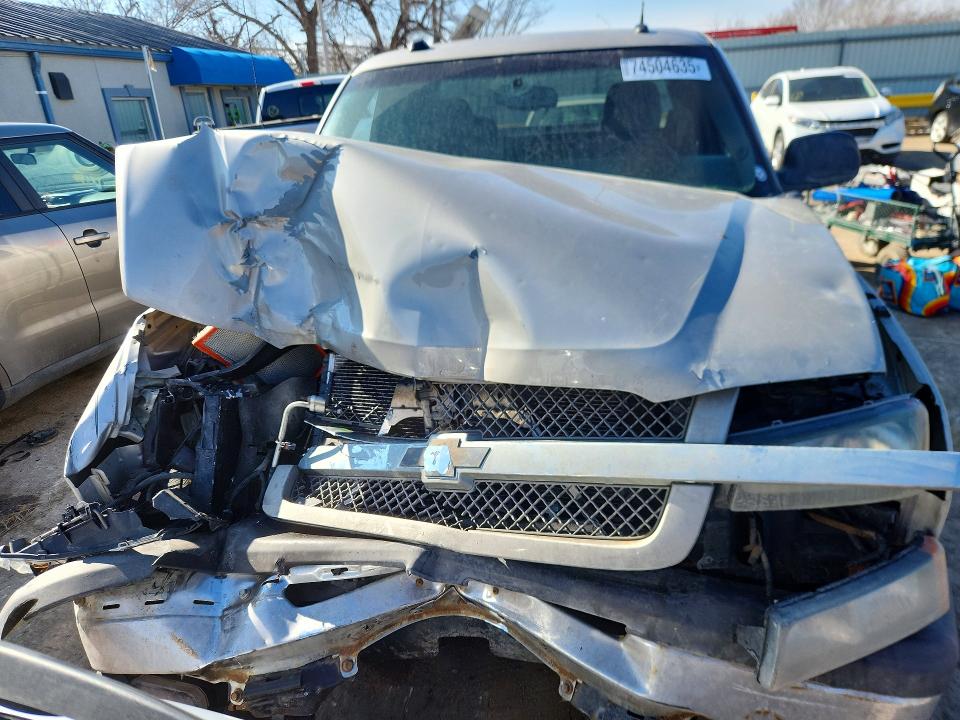 2005 Chevrolet Silverado მანქანა იყიდება აუქციონზე, vin: 1GCEC19T85Z120339, აუქციონის ნომერი: 74504635