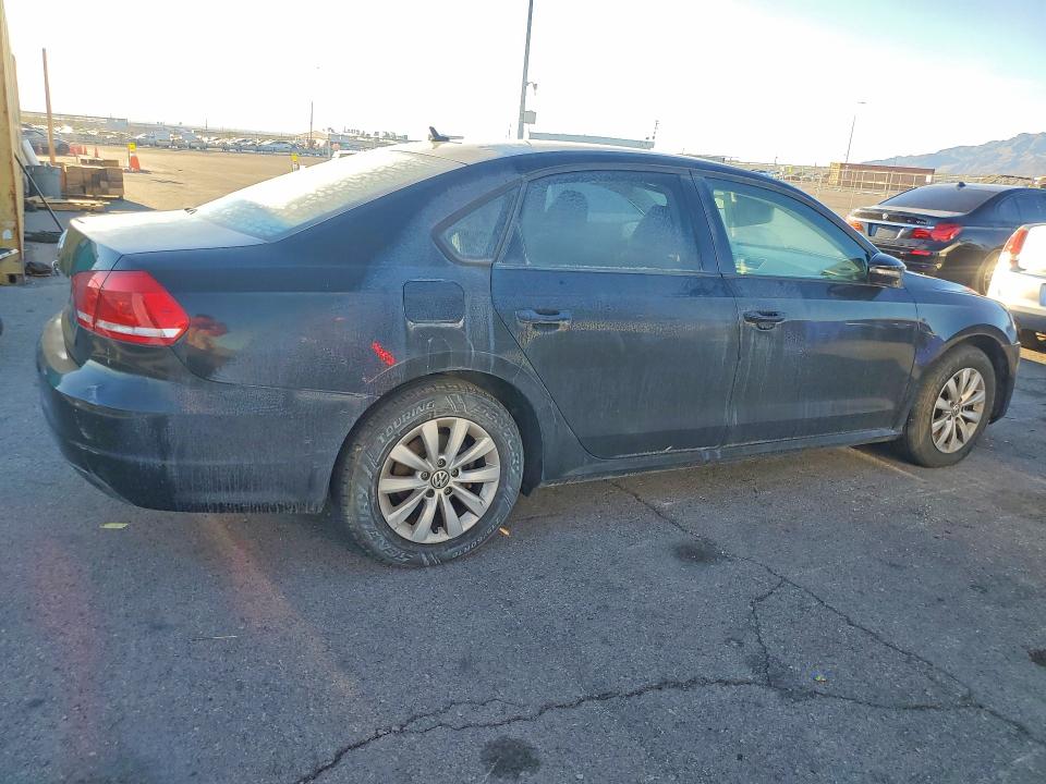 Продажа на аукционе авто 2012 Volkswagen Passat, vin: 1VWAP7A35CC094247, номер лота: 76003765