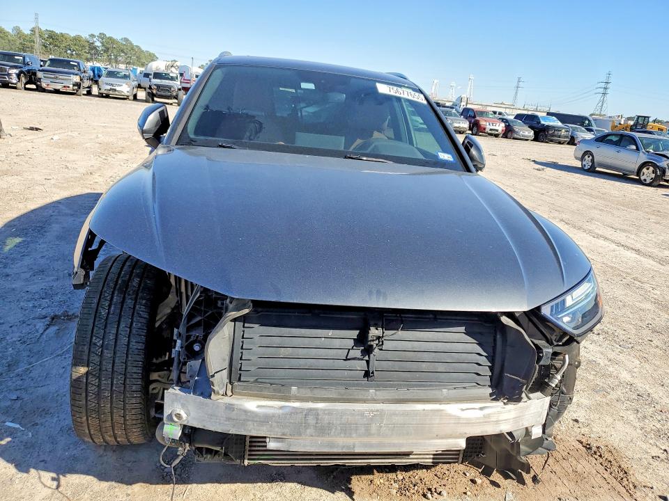 75677655 :رقم المزاد ، WA1EAAFY5N2139357 vin ، 2022 Audi Q5 مزاد بيع