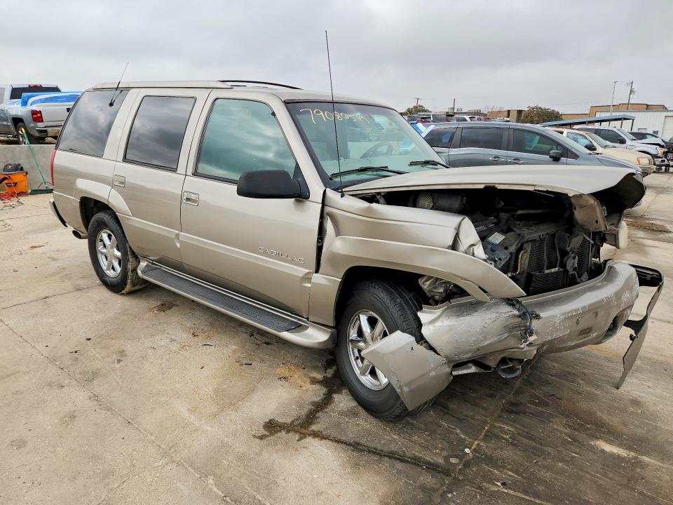 Продажа на аукционе авто 2000 Cadillac Escalade, vin: 1GYEK63RXYR230434, номер лота: 79080545