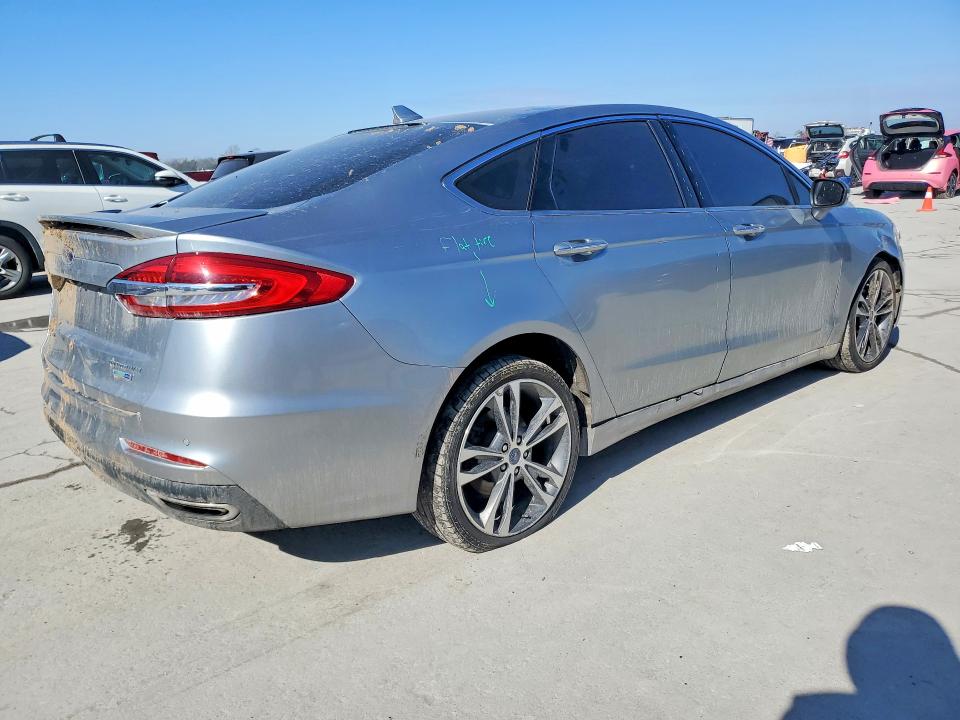 2020 Ford Fusion მანქანა იყიდება აუქციონზე, vin: 3FA6P0D92LR133237, აუქციონის ნომერი: 75983195