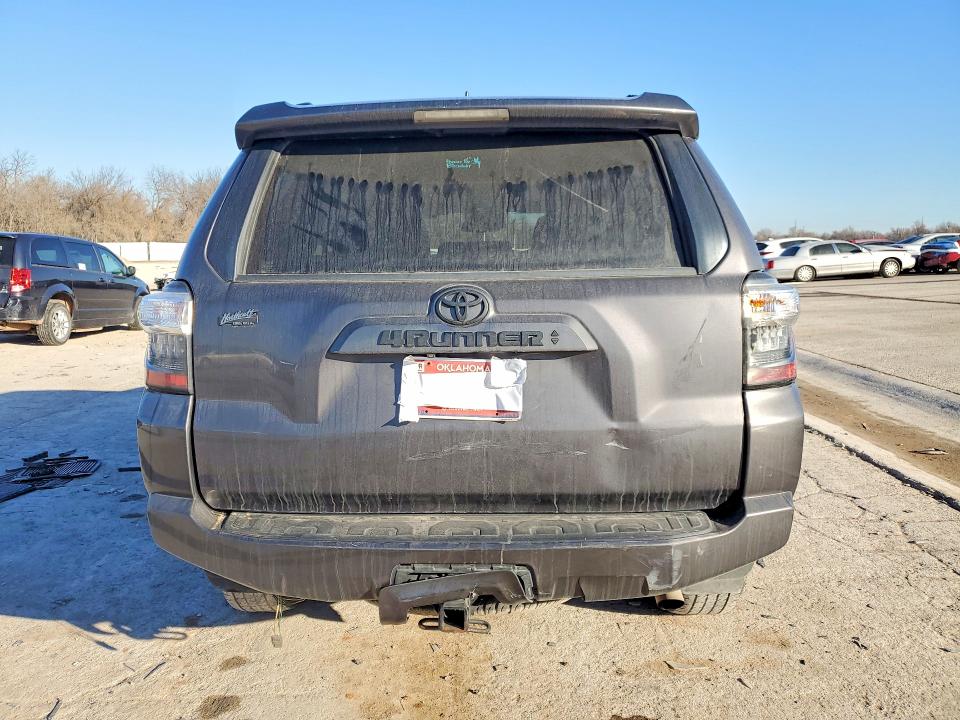 76723075 :رقم المزاد ، JTEMU5JR8M5909401 vin ، 2021 Toyota 4runner مزاد بيع