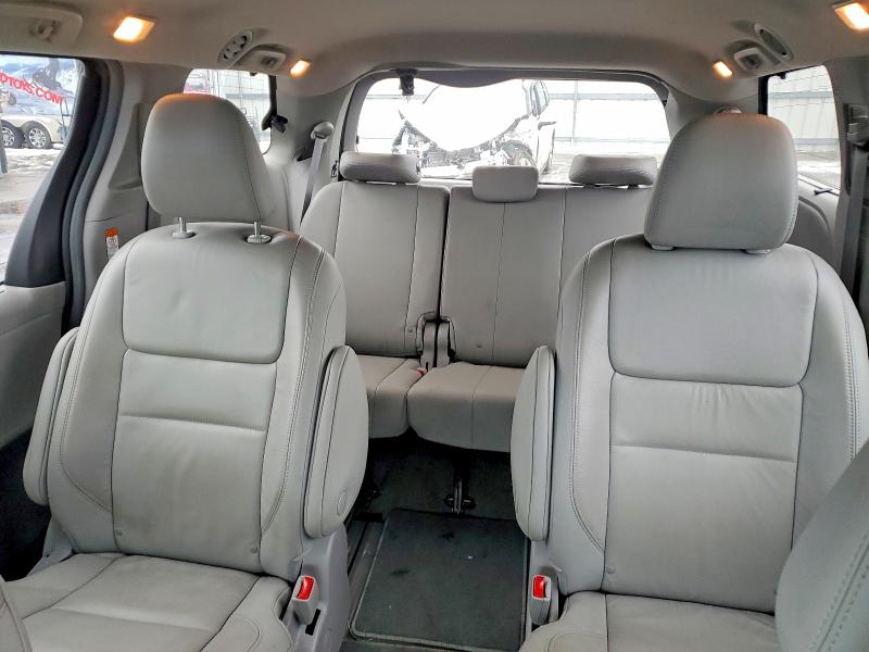 Aukcja sprzedaży 2018 Toyota Sienna, vin: 5TDDZ3DCXJS207443, numer aukcji: 76830015