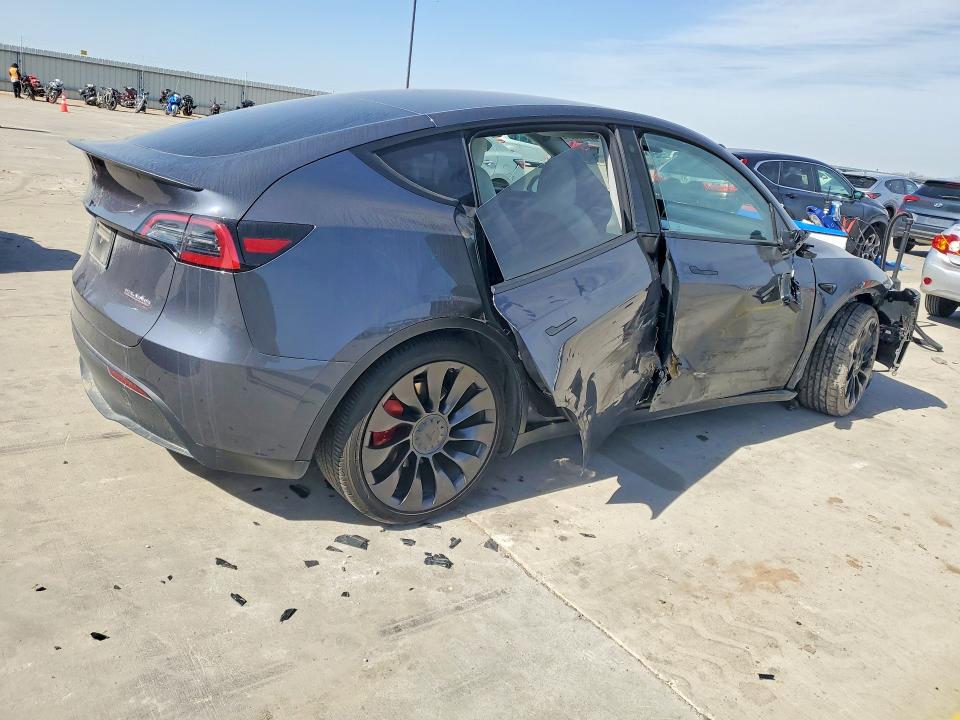 77415675 :رقم المزاد ، 7SAYGDEF0PF762648 vin ، 2023 Tesla Model Y مزاد بيع