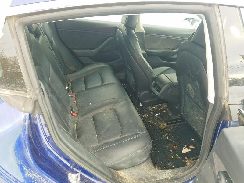 74918015 :رقم المزاد ، 5YJ3E1EBXJF107719 vin ، 2018 Tesla Model 3 مزاد بيع
