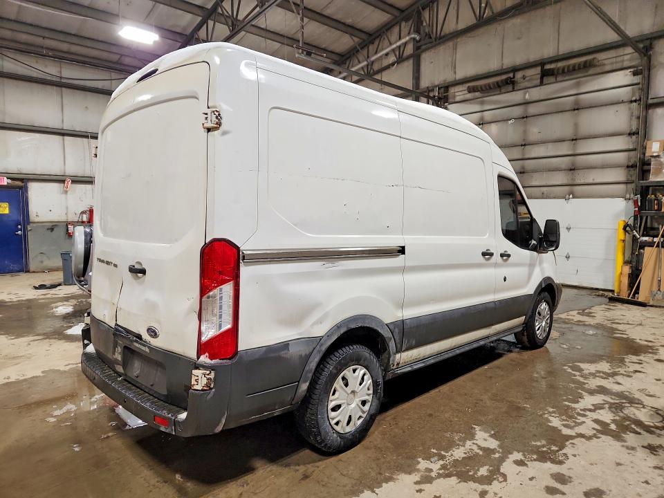 75887455 :رقم المزاد ، 1FTNE1CMXFKA43432 vin ، 2015 Ford Transit مزاد بيع