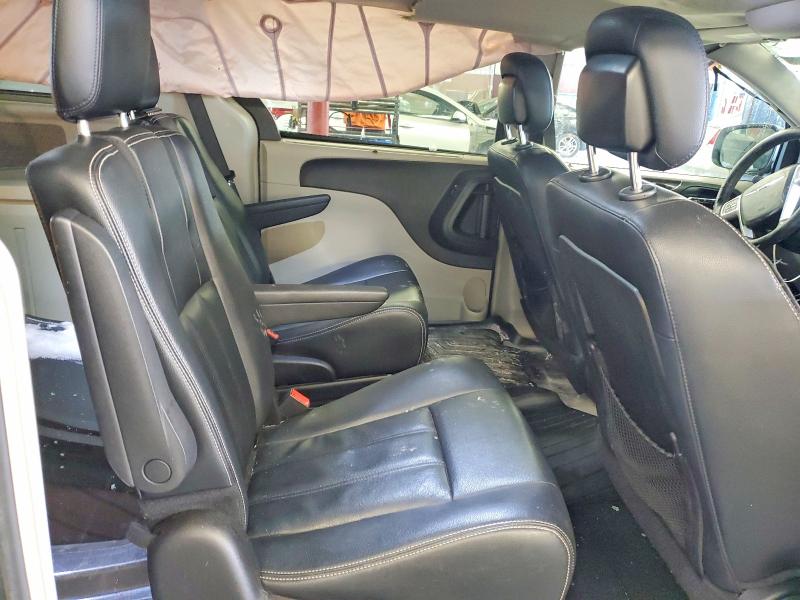 Auction sale of the 2016 Chrysler Town & Country, vin: 2C4RC1BG6GR105124, lot number: 76521295