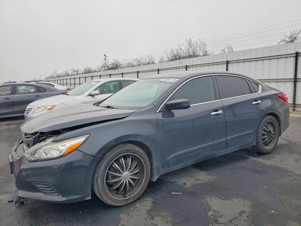 Продажа на аукционе авто 2017 Nissan Altima, vin: 1N4AL3AP2HC222595, номер лота: 74388775