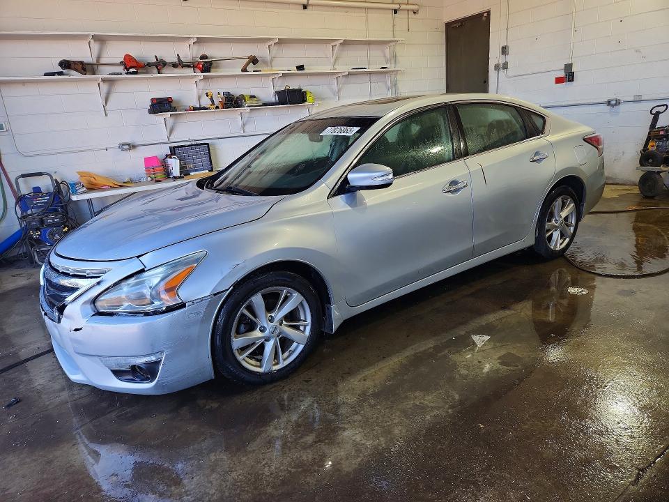 2015 Nissan Altima მანქანა იყიდება აუქციონზე, vin: 1N4AL3AP1FC188145, აუქციონის ნომერი: 77826865