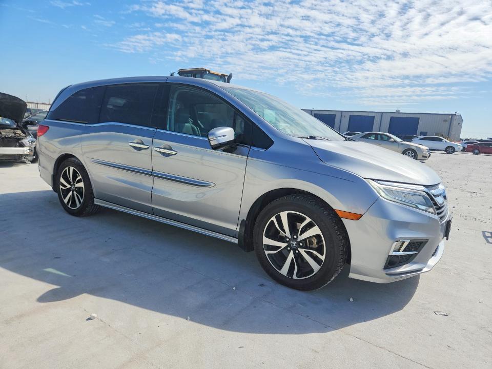 Продажа на аукционе авто 2018 Honda Odyssey, vin: 5FNRL6H99JB015717, номер лота: 79522415