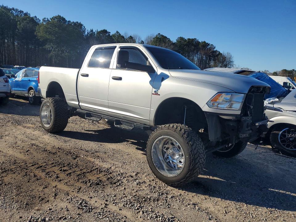 77505395 :رقم المزاد ، 3C6UR5CL4HG679974 vin ، 2017 Ram 2500 مزاد بيع