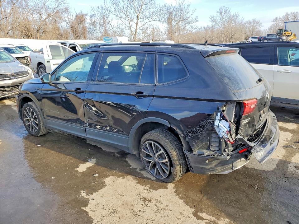 Продажа на аукционе авто 2021 Volkswagen Tiguan, vin: 3VV0B7AX0MM001426, номер лота: 75702345