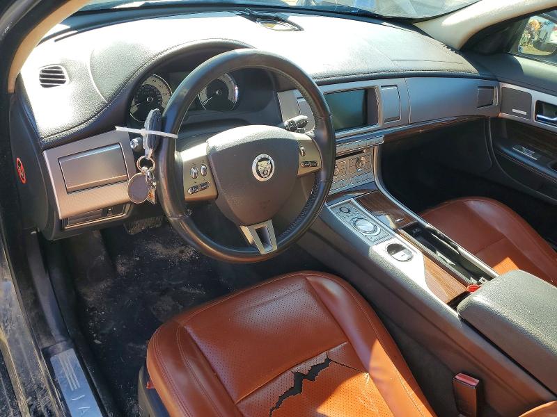 2010 Jaguar Xf მანქანა იყიდება აუქციონზე, vin: SAJWA0GB7ALR73604, აუქციონის ნომერი: 76047885