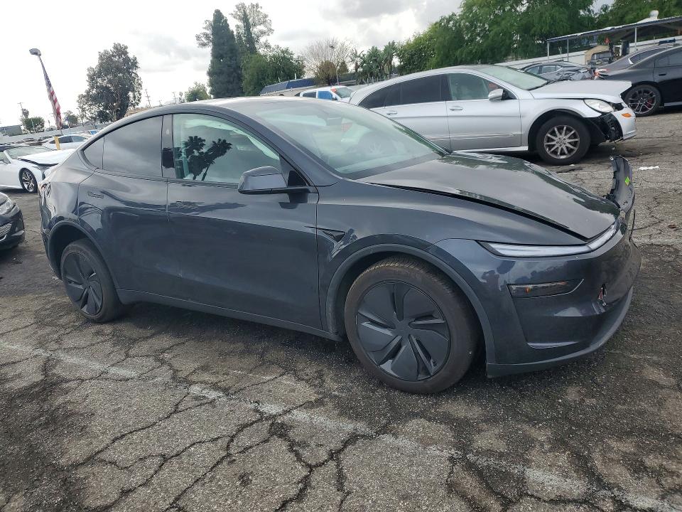 76236235 :رقم المزاد ، 7SAYGDED1TF396076 vin ، 2026 Tesla Model Y مزاد بيع