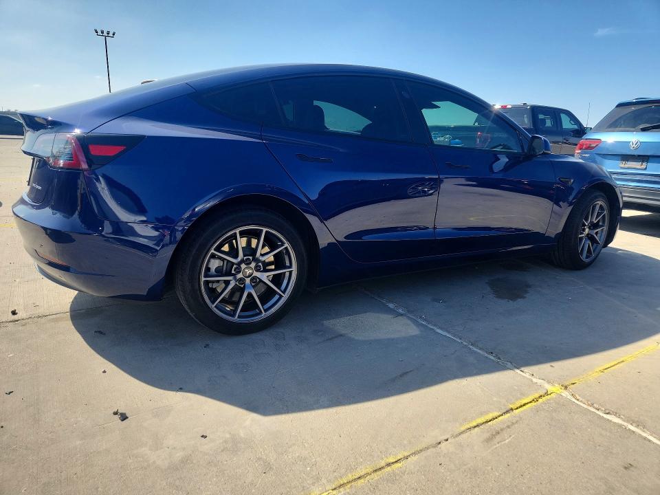 78668985 :رقم المزاد ، 5YJ3E1EB5NF267139 vin ، 2022 Tesla Model 3 مزاد بيع