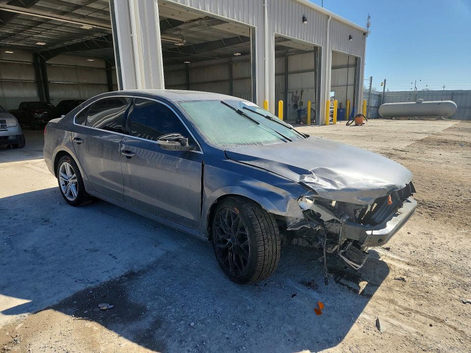 2012 Volkswagen Passat მანქანა იყიდება აუქციონზე, vin: 1VWBM7A34CC042752, აუქციონის ნომერი: 79021605