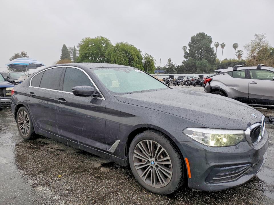 75696815 :رقم المزاد ، WBAJA5C52KBX88130 vin ، 2019 Bmw 530 مزاد بيع