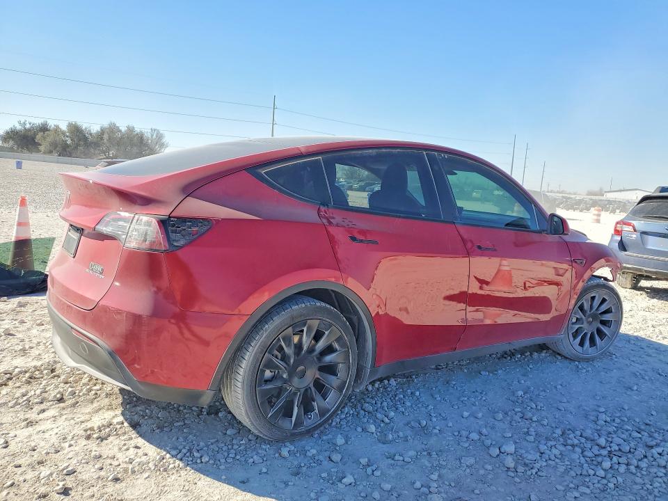 78520085 :رقم المزاد ، 7SAYGDEE5NF399445 vin ، 2022 Tesla Model Y مزاد بيع