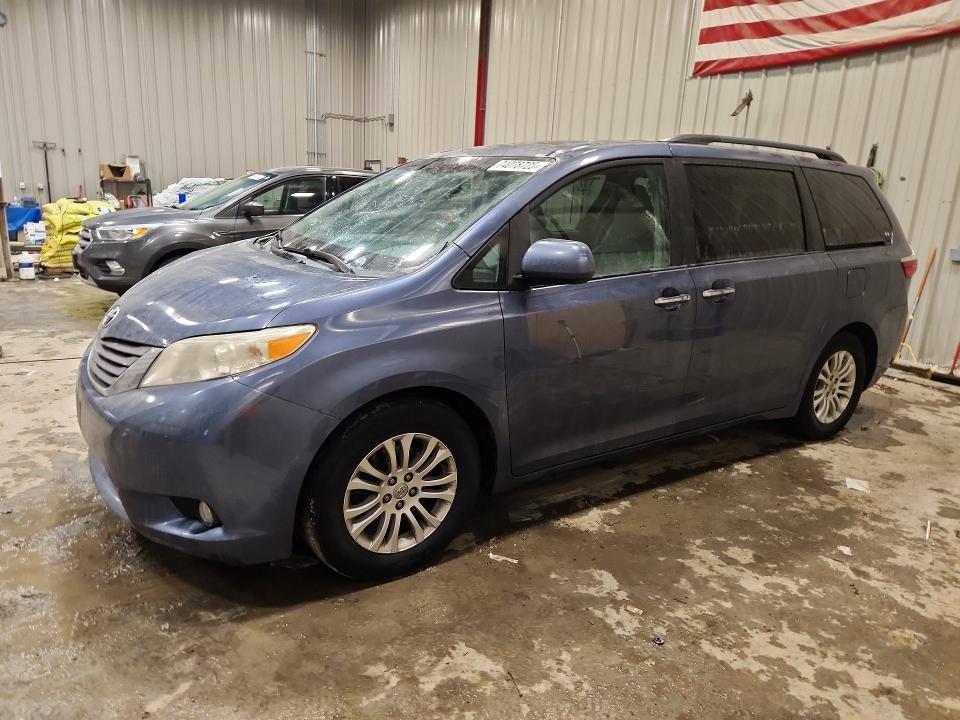 Aukcja sprzedaży 2015 Toyota Sienna, vin: 5TDYK3DC4FS575565, numer aukcji: 74078725