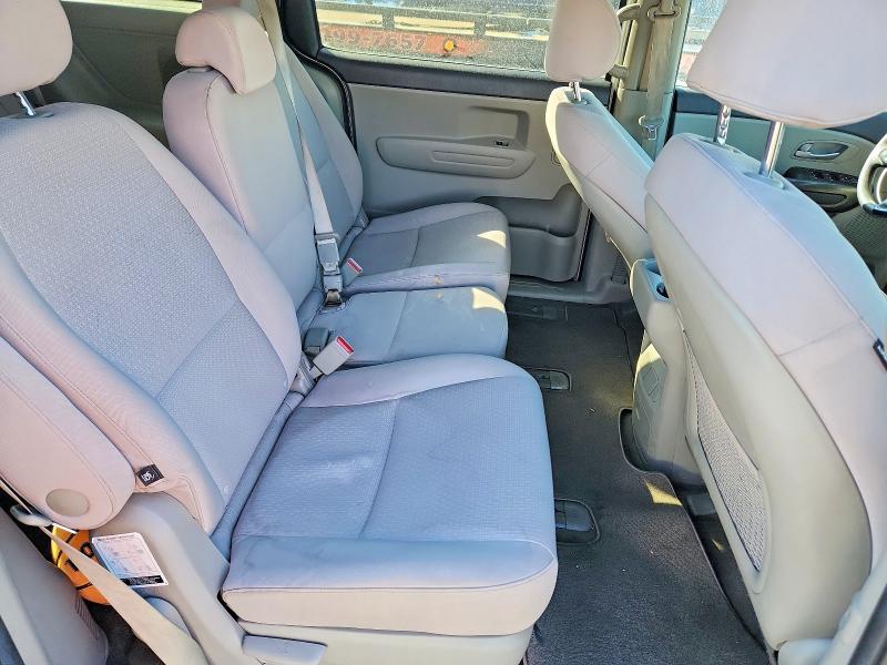 2018 Kia Sedona Lx მანქანა იყიდება აუქციონზე, vin: KNDMB5C18J6381981, აუქციონის ნომერი: 73384265