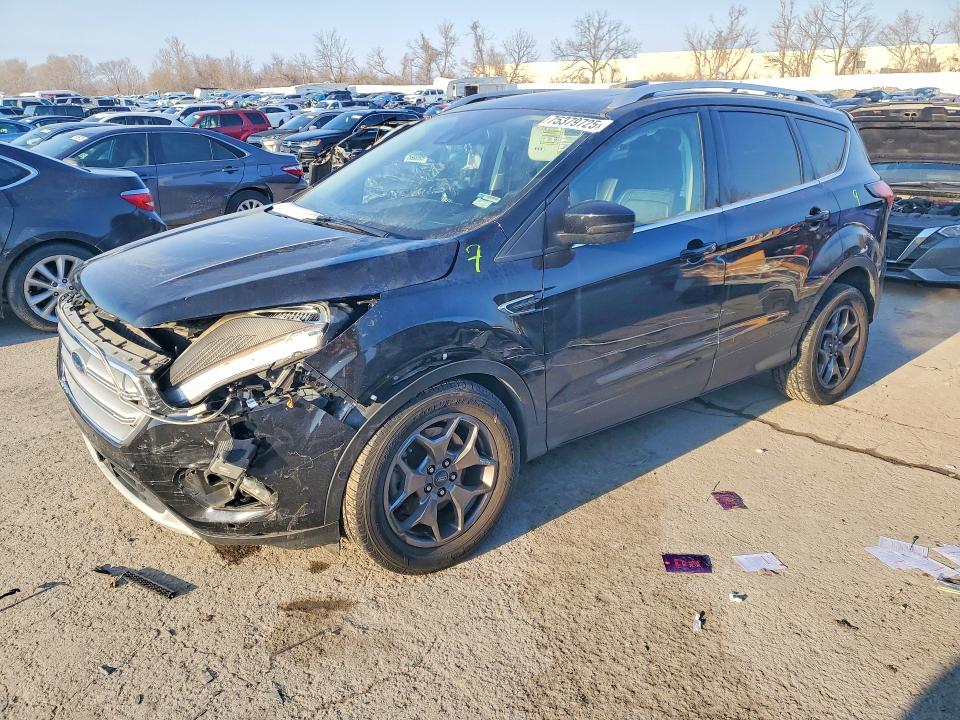 75379725 :رقم المزاد ، 1FMCU9J94KUB59064 vin ، 2019 Ford Escape مزاد بيع