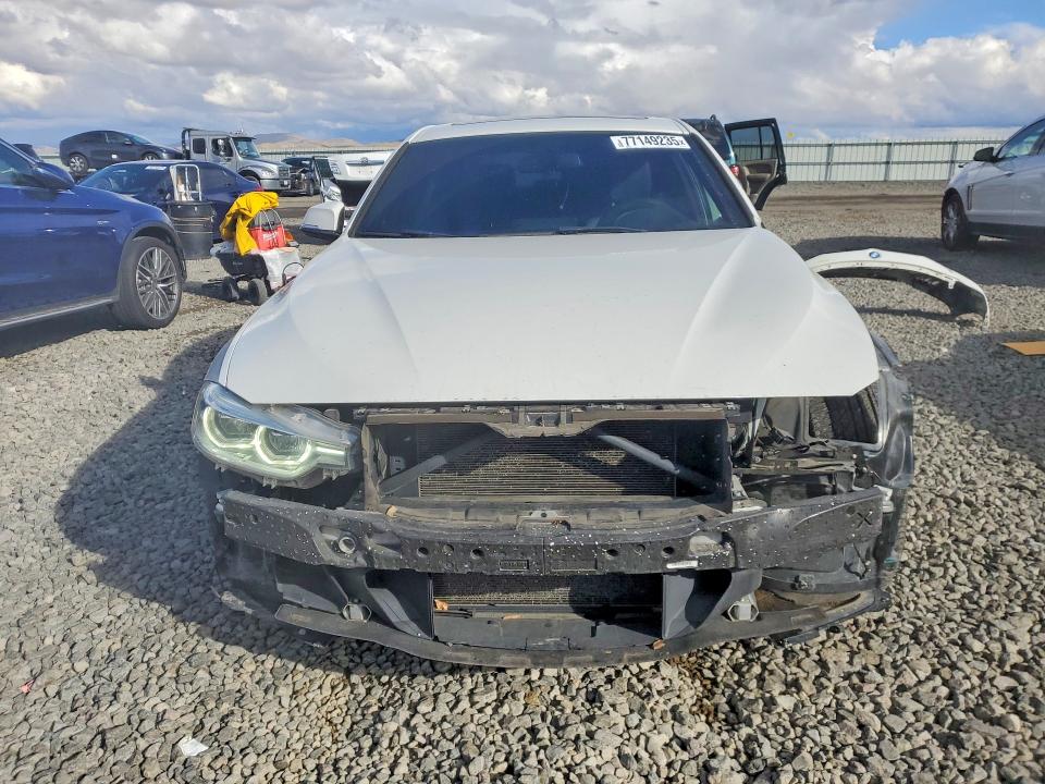 77149235 :رقم المزاد ، WBA8B3G5XJNV01429 vin ، 2018 Bmw 340 مزاد بيع