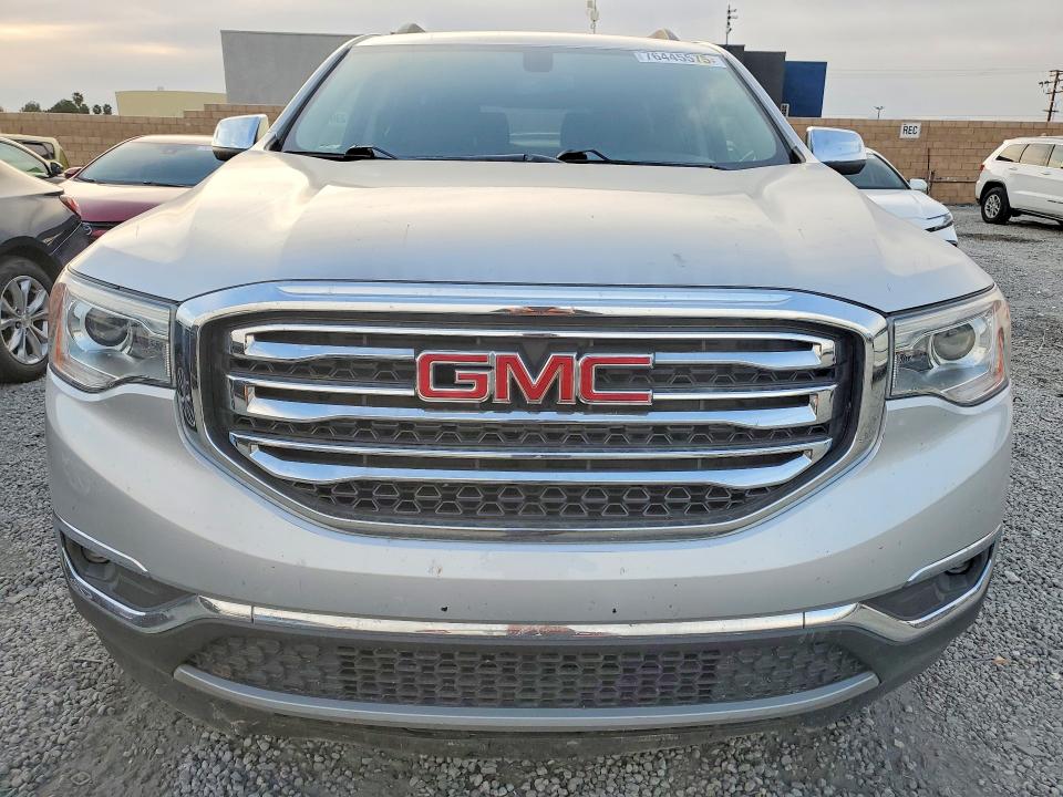 76445575 :رقم المزاد ، 1GKKNSLA8KZ268954 vin ، 2019 Gmc Acadia مزاد بيع