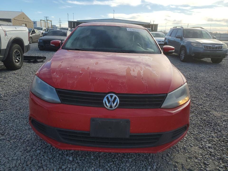 77653265 :رقم المزاد ، 3VWDZ7AJ6BM395967 vin ، 2011 Volkswagen Jetta مزاد بيع