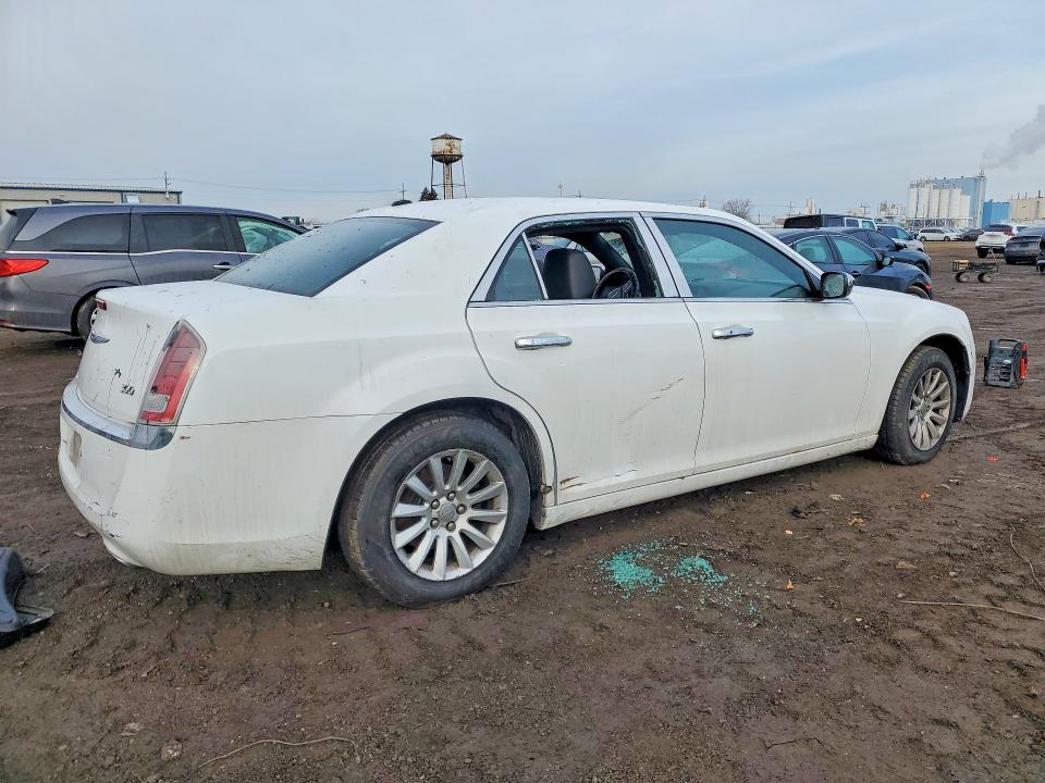 Продажа на аукционе авто 2013 Chrysler 300, vin: 2C3CCAAG8DH551711, номер лота: 77906585